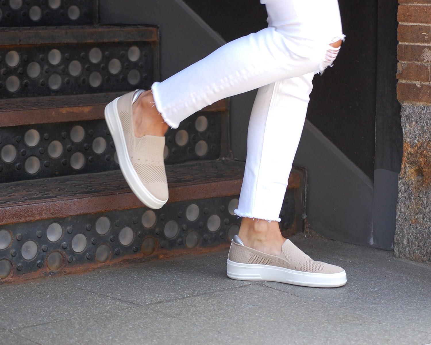 imageDearfoams Womens Sophie LoafersLatte