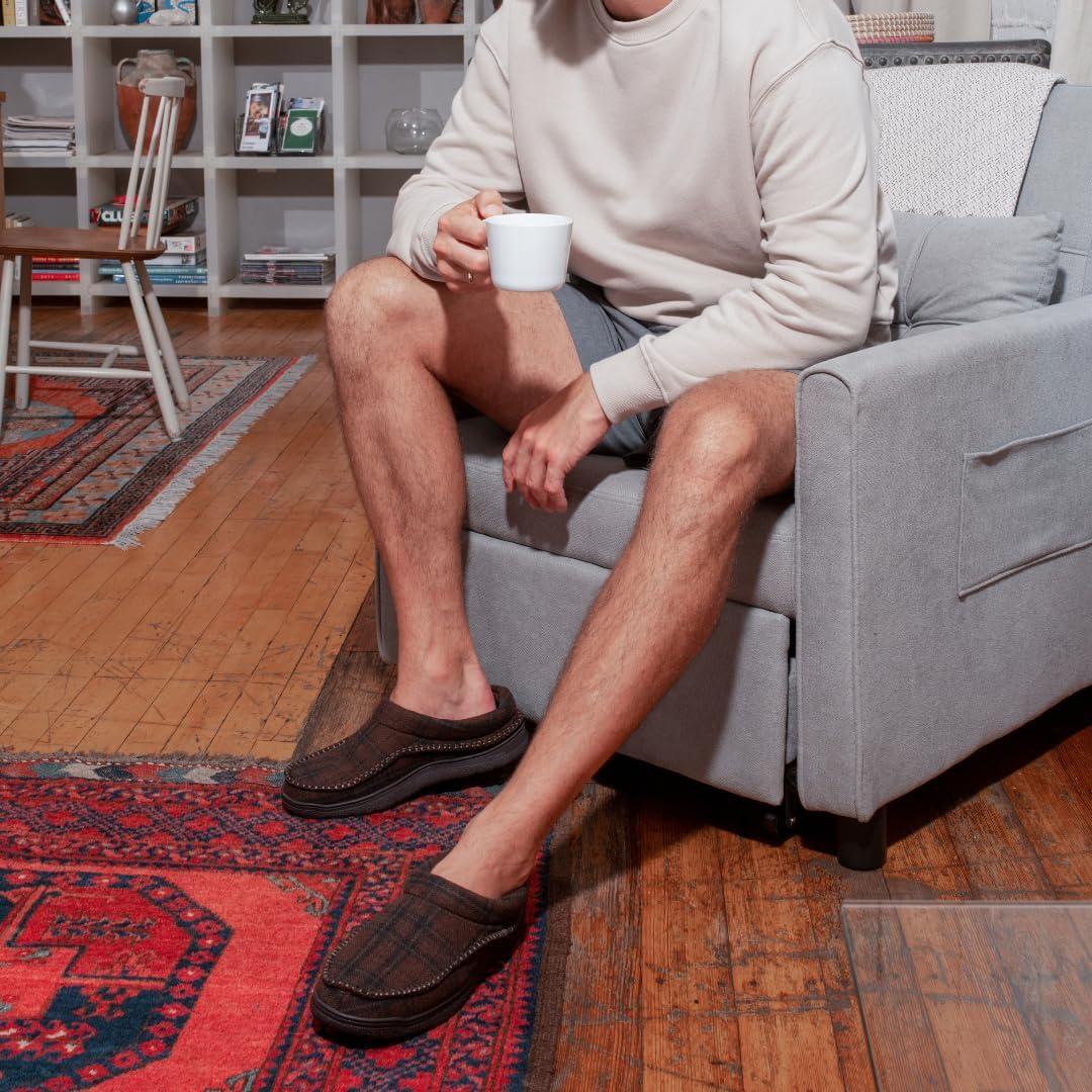 imageDearfoams mens Thompson Memory Foam Clog SlipperSlipperCoffee