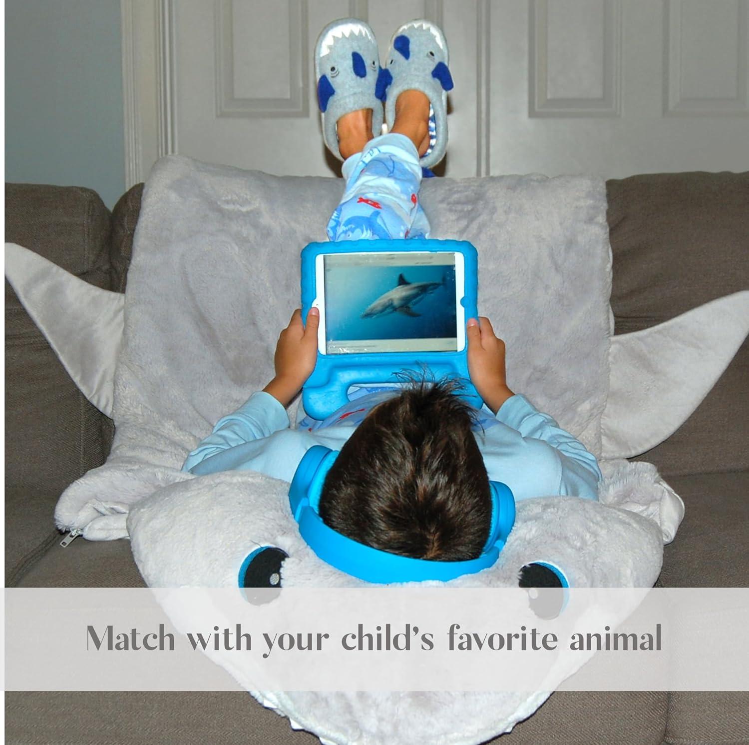 imageDearfoams unisexchild Kids Toddlers Whimsical Animal Critter Washable SlipperShark