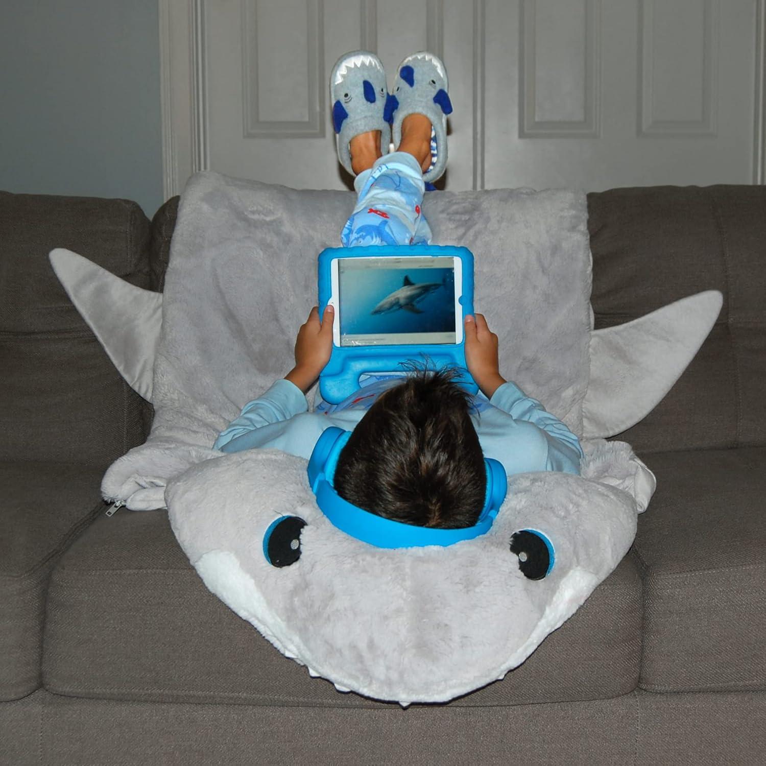 imageDearfoams unisexchild Kids Toddlers Whimsical Animal Critter Washable SlipperShark