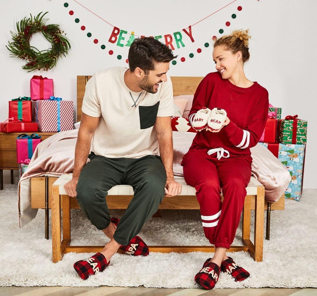 imageDearfoams Womens Mama Bear Matching Family Gifts for Mom ClogBuffalo Plaid