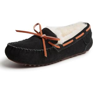 Dearfoams Women’s Fireside Water Resistant Shearling Victoria Moc with Tie Slipper(Black)