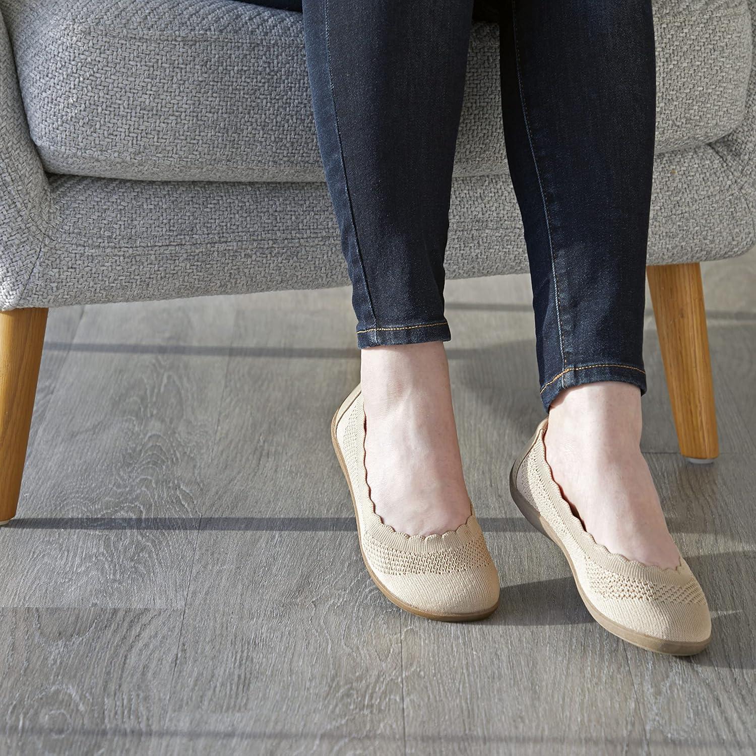 imageDearfoams Womens Lightweight Washable Comfort Misty Ballet FlatsLatte