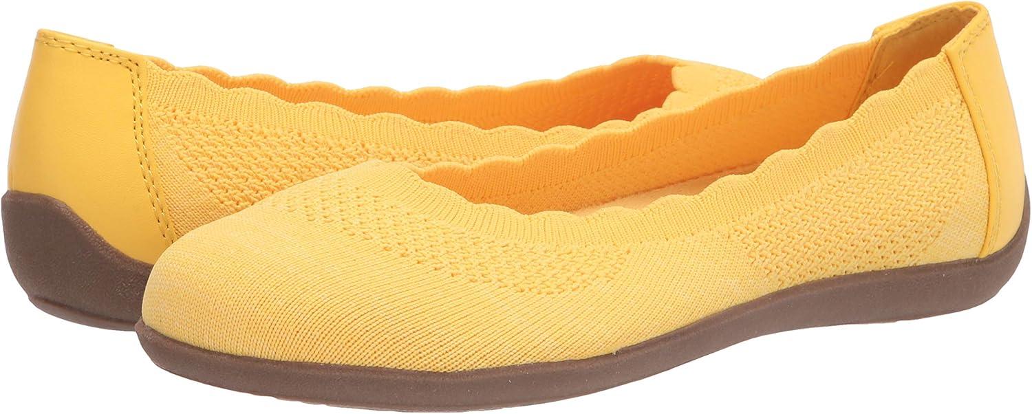 imageDearfoams Womens Lightweight Washable Comfort Misty Ballet FlatsGold Finch