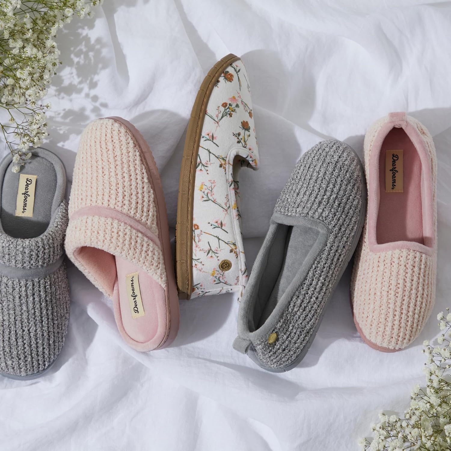 image:imageDearfoams Womens Rachel Velour Closed BackPink Chenille