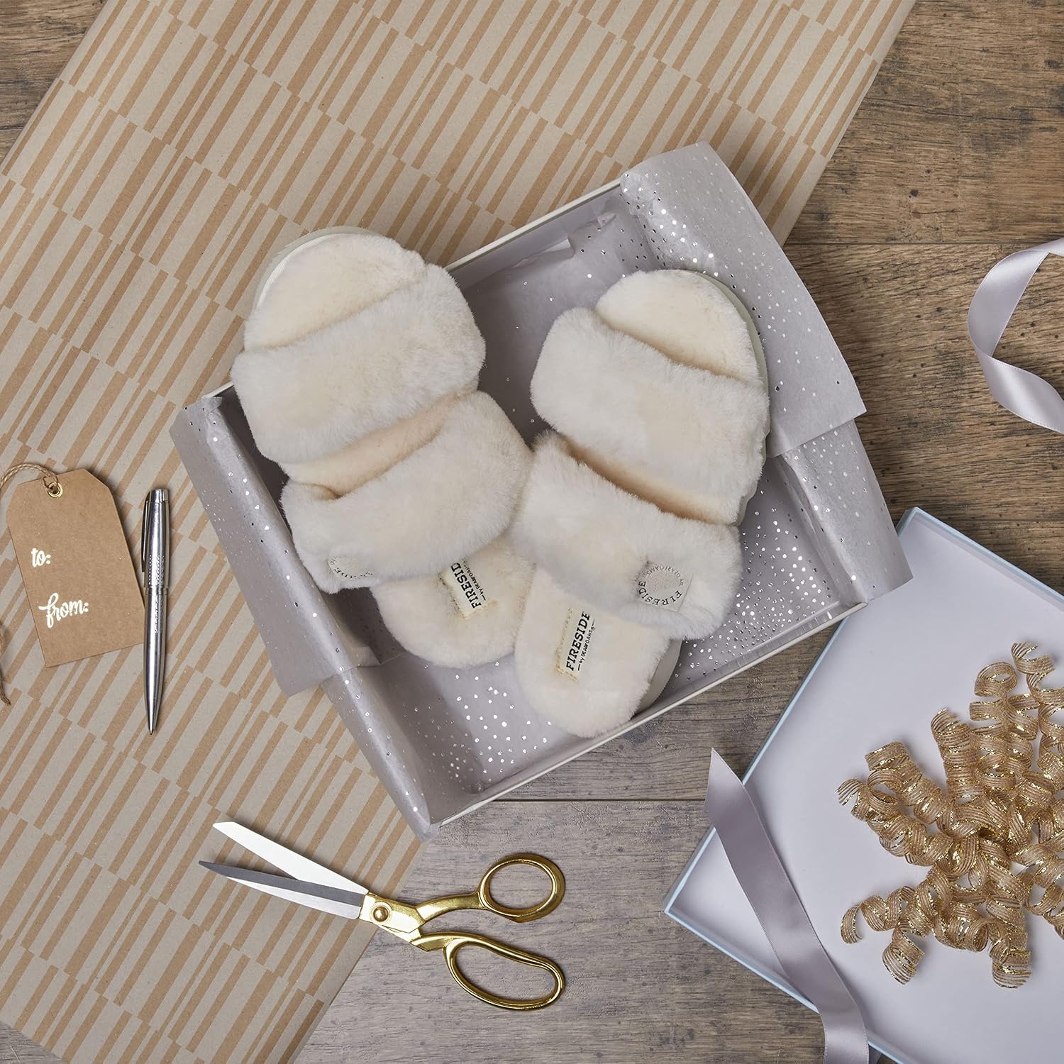 image:imageDearfoams Womens Fireside Benalla All Over Shearling Double Band Easy onOff SlideNatural