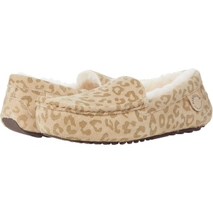 Dearfoams Women’s Fireside Water Resistant Indoor/Outdoor Genuine Shearling Mel Moccasin Slipper, Wide Widths Leopard