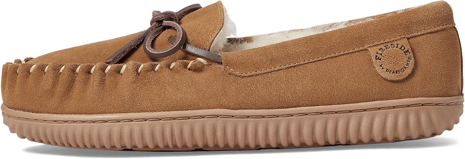 image:imageDearfoams Mens Nelson Bay Genuine Shearling IndoorOutdoor Moccasin SlipperChestnut