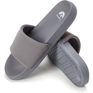 Dearfoams Men’s Planet a Men’s Regnr8 Solo Slide(Medium Grey)