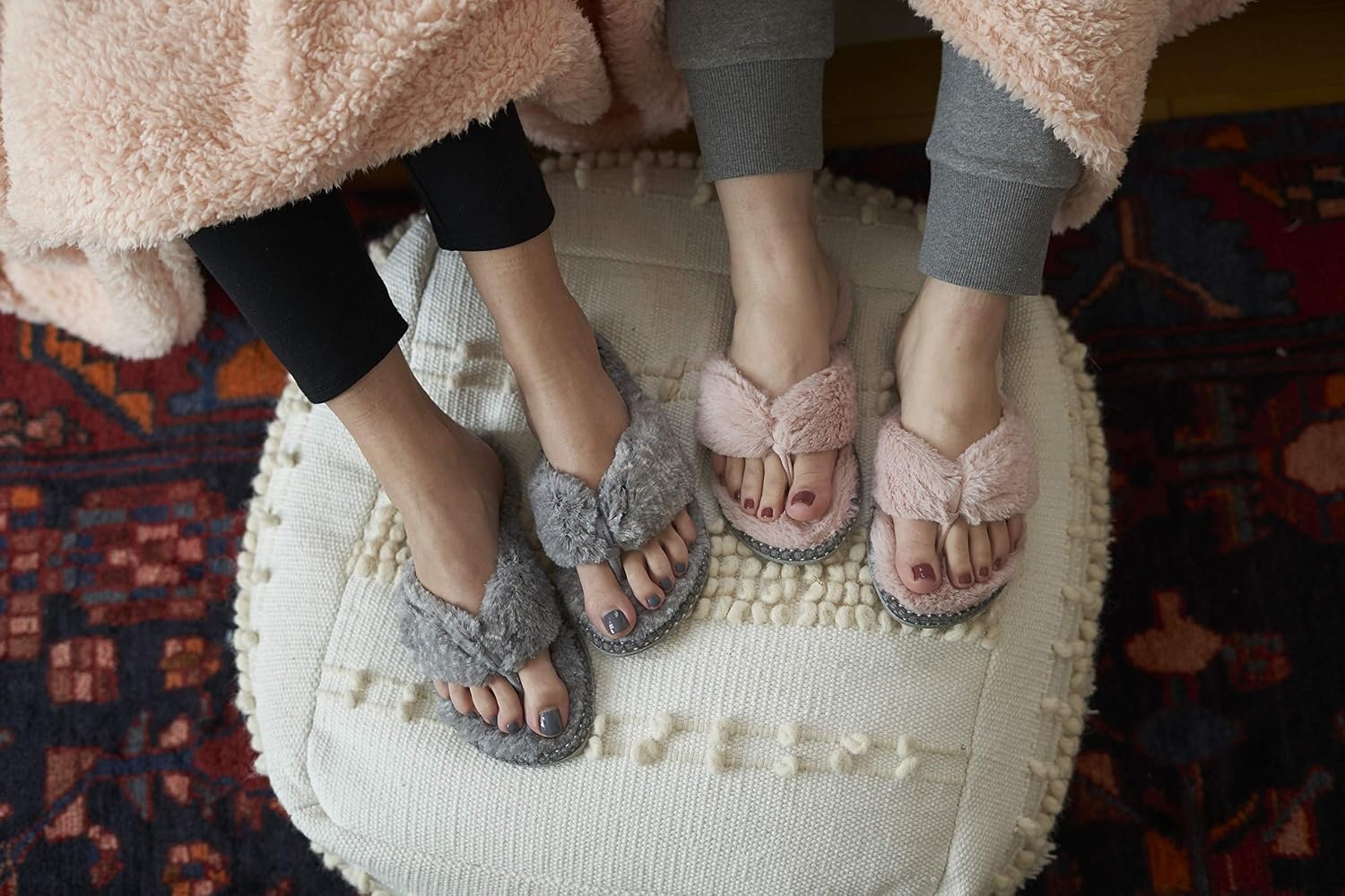 image:imageDearfoams Womens Marie Furry ThongDusty Pink